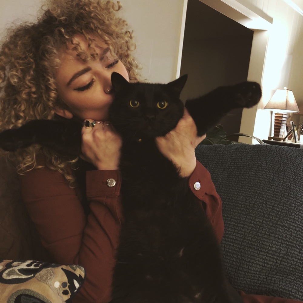 Meet your Posher, Emily